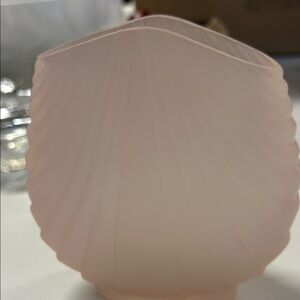 Pink Shell-Shaped Vase